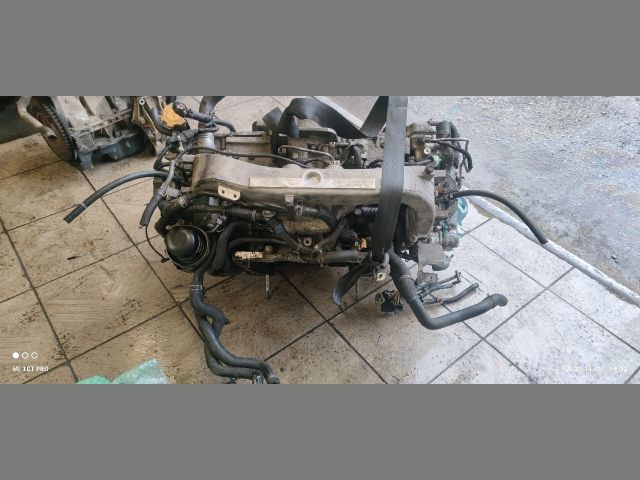 bontott SUBARU LEGACY Motor (Fűzött blokk hengerfejjel)