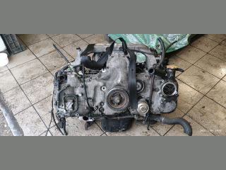 bontott SUBARU LEGACY Motor (Fűzött blokk hengerfejjel)