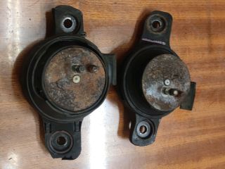 bontott SUBARU LEGACY Motor Tartó Bak (Fém)