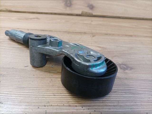 bontott SUBARU LEGACY Szíjfeszítő Görgő