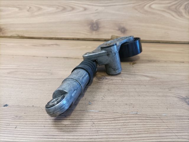 bontott SUBARU LEGACY Szíjfeszítő Görgő