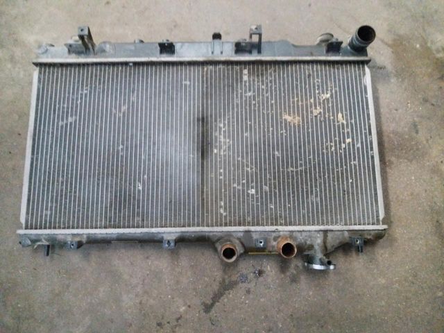 bontott SUBARU LEGACY Vízhűtő Radiátor (Nem klímás)