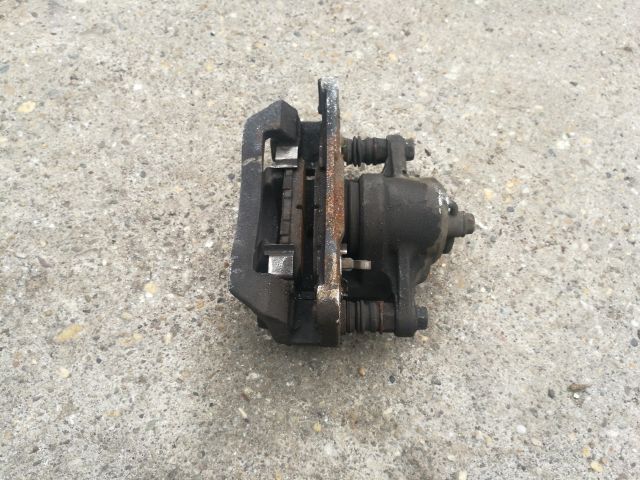 bontott SUBARU LEGACY Jobb hátsó Féknyereg Munkahengerrel