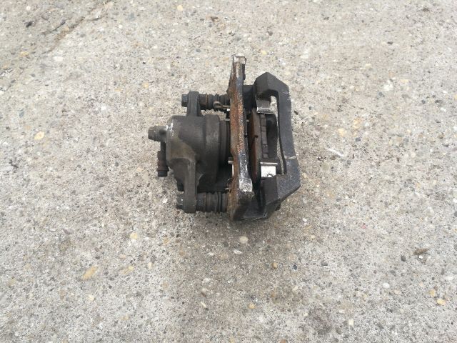bontott SUBARU LEGACY Jobb hátsó Féknyereg Munkahengerrel