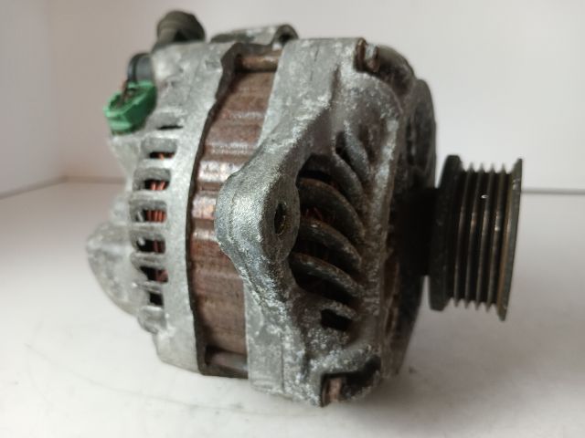 bontott SUBARU LEGACY Generátor