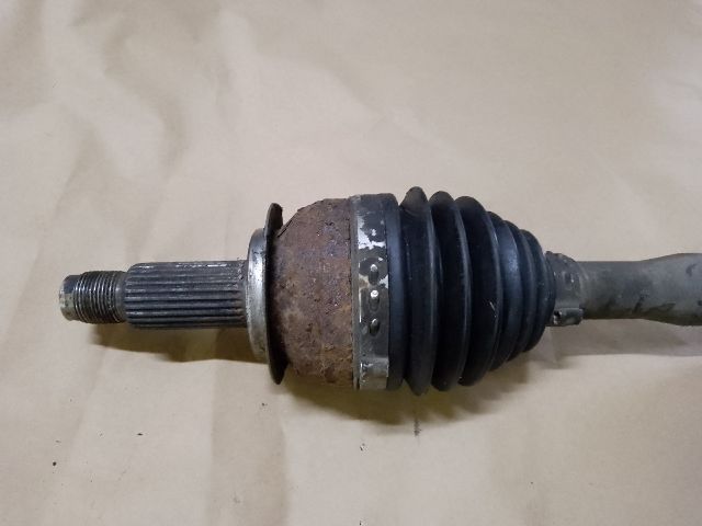 bontott SUBARU LEGACY Bal Féltengely