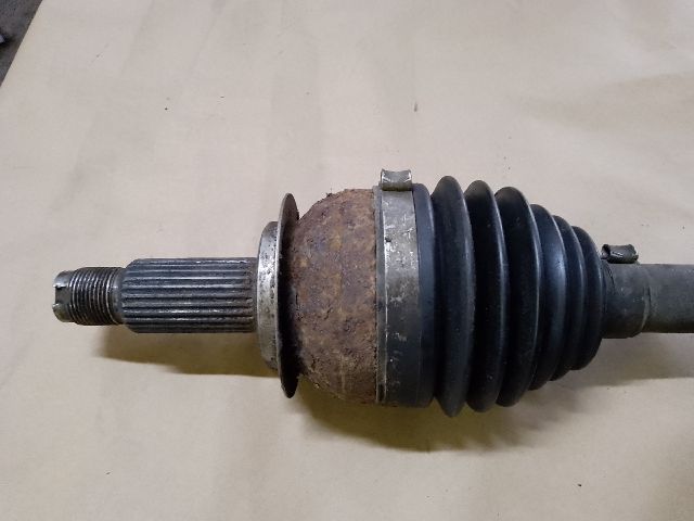 bontott SUBARU LEGACY Bal Féltengely