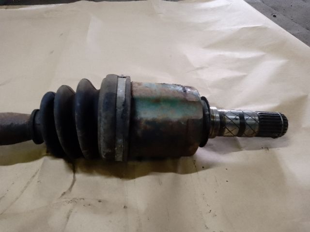 bontott SUBARU LEGACY Bal Féltengely