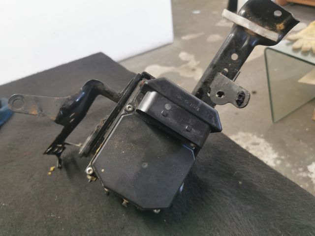 bontott SUBARU LEGACY ABS Kocka