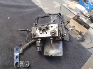 bontott SUBARU LEGACY ABS Kocka