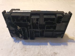 bontott SUBARU LEGACY Biztosítéktábla Motortér