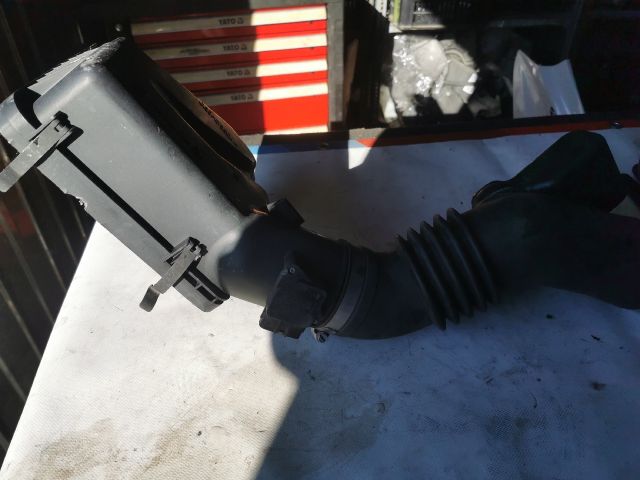 bontott SUBARU LEGACY Légszűrő Ház Fedél