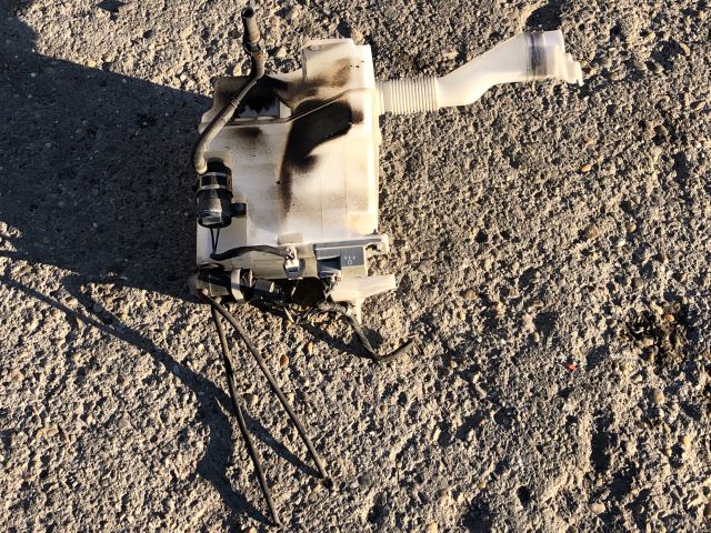 bontott SUBARU LEGACY Ablakmosó Tartály