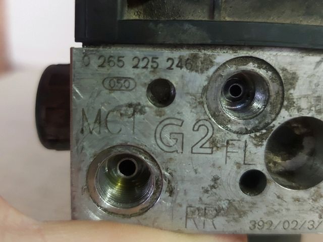 bontott SUBARU LEGACY ABS Kocka