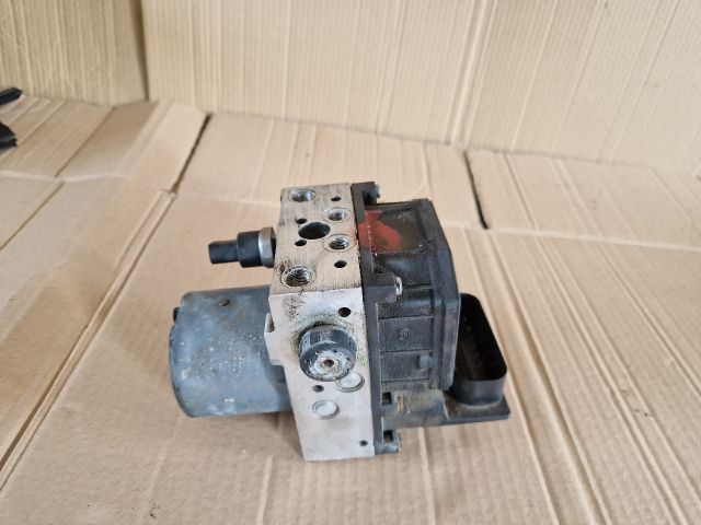 bontott SUBARU LEGACY ABS Kocka