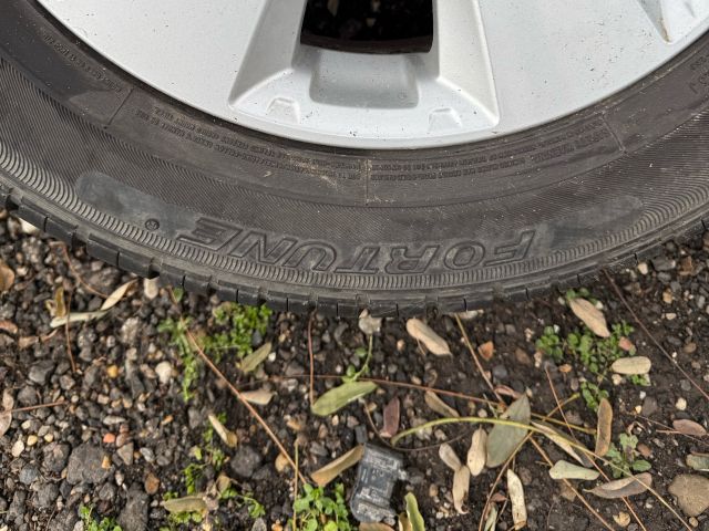 bontott SUBARU LEGACY Alufelni Szett Gumival