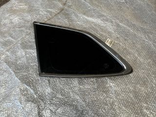 bontott SUBARU LEGACY Bal C Oszlop Oldalablak Üveg