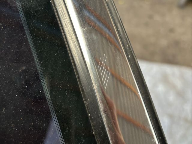 bontott SUBARU LEGACY Bal C Oszlop Oldalablak Üveg