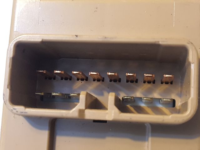 bontott SUBARU LEGACY Bal első Ablakemelő Kapcsoló