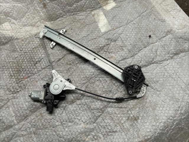 bontott SUBARU LEGACY Bal első Ablakemelő Szerkezet (Elektromos)