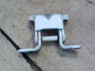 bontott SUBARU LEGACY Bal első Alsó Zsanér