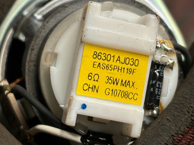 bontott SUBARU LEGACY Bal első Hangszóró