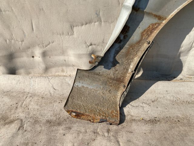 bontott SUBARU LEGACY Bal első Sárvédő