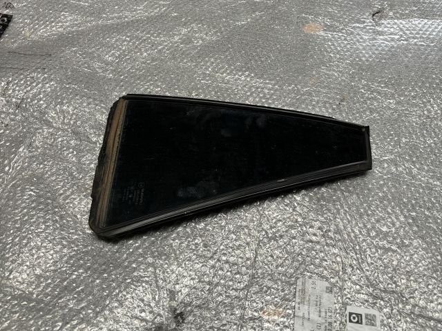 bontott SUBARU LEGACY Bal hátsó Fixüveg (Ajtóban)