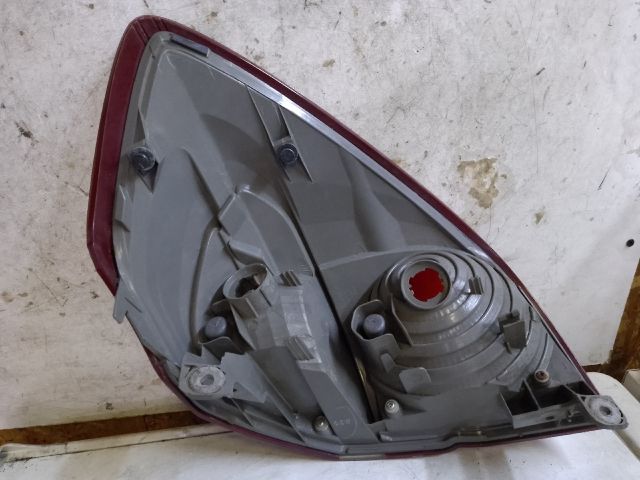 bontott SUBARU LEGACY Bal Hátsó Lámpa