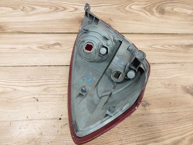 bontott SUBARU LEGACY Bal hátsó Lámpabúra