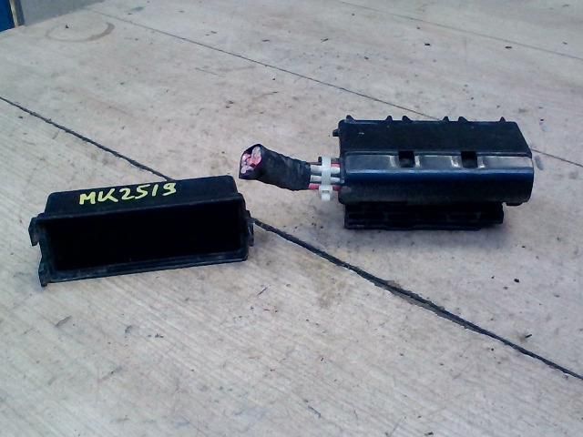 bontott SUBARU LEGACY Biztosítéktábla Doboz