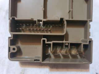 bontott SUBARU LEGACY Biztosítéktábla Utastér