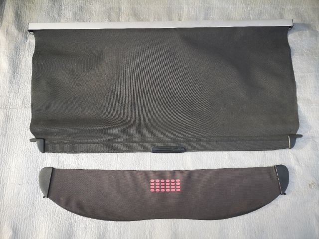 bontott SUBARU LEGACY Csomagtér Roló