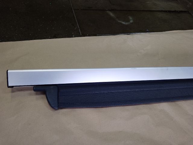 bontott SUBARU LEGACY Csomagtér Roló