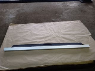 bontott SUBARU LEGACY Csomagtér Roló