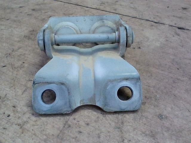 bontott SUBARU LEGACY Csomagtérajtó Bal Zsanér