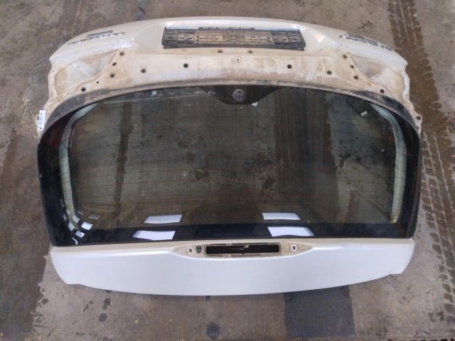 bontott SUBARU LEGACY Csomagtérajtó (Üres lemez)