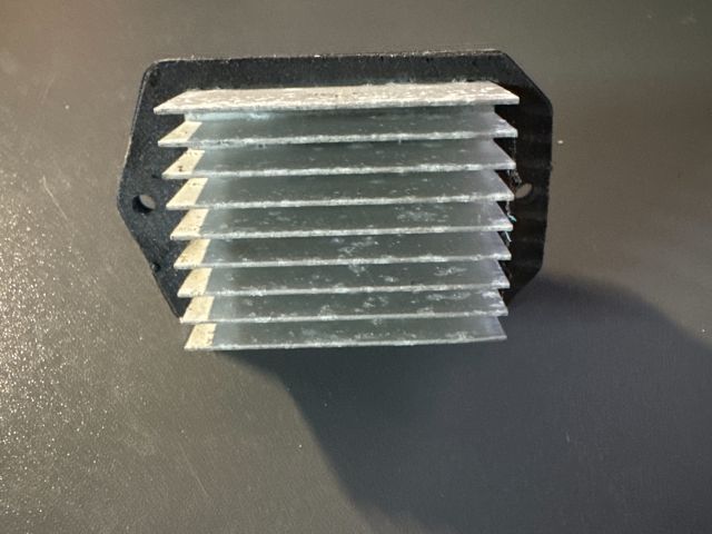 bontott SUBARU LEGACY Előtét Ellenállás Fűtőmotor