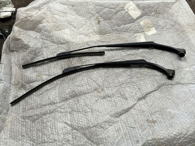 bontott SUBARU LEGACY Első Ablaktörlő Lapát Pár