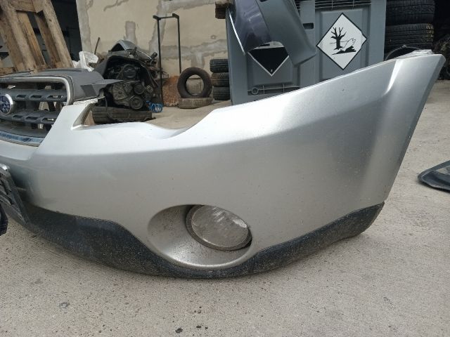 bontott SUBARU LEGACY Első Lökhárító (Részeivel)