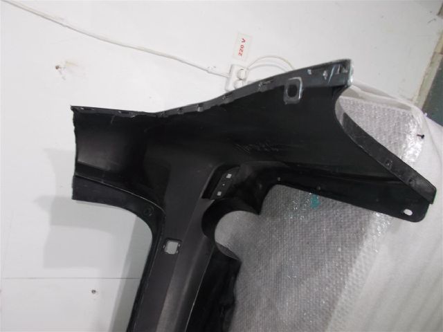 bontott SUBARU LEGACY Hátsó Lökhárító (Részeivel)