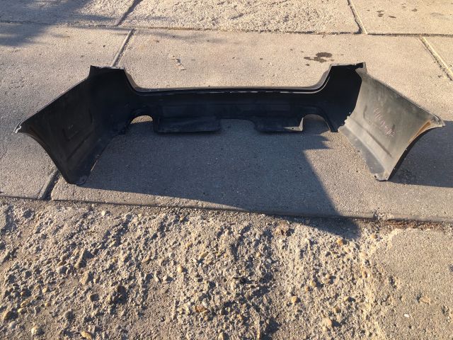 bontott SUBARU LEGACY Hátsó Lökhárító (Részeivel)