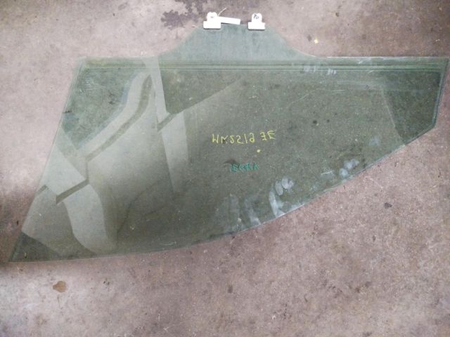 bontott SUBARU LEGACY Jobb első Ablak