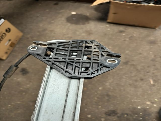 bontott SUBARU LEGACY Jobb első Ablakemelő Szerkezet (Elektromos)