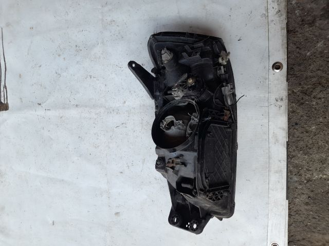 bontott SUBARU LEGACY Jobb Fényszóró