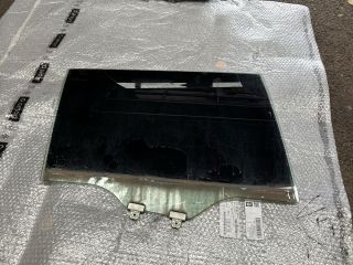 bontott SUBARU LEGACY Jobb hátsó Ablak