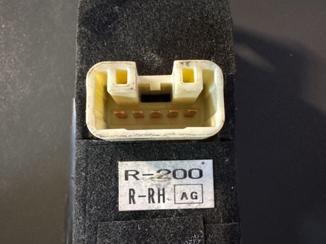 bontott SUBARU LEGACY Jobb hátsó Ablakemelő Kapcsoló