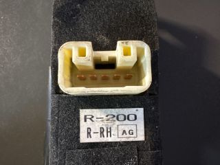 bontott SUBARU LEGACY Jobb hátsó Ablakemelő Kapcsoló