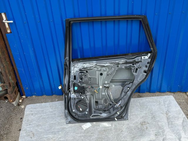 bontott SUBARU LEGACY Jobb hátsó Ajtó (Üres lemez)