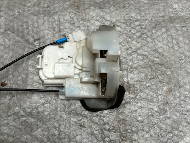 bontott SUBARU LEGACY Jobb hátsó Ajtózár